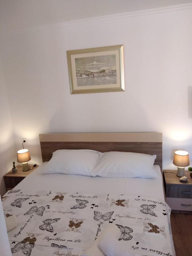 M&K Studio Apartment ทิสโน ภายนอก รูปภาพ